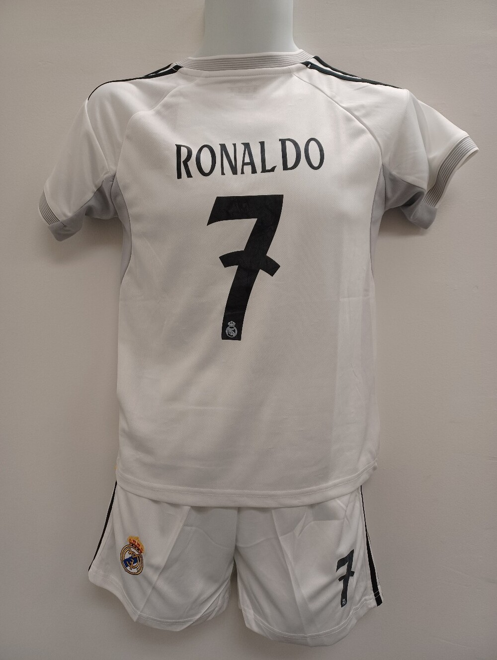 Kids Real Madrid Soccer Uniform Jersey and Shorts Set, Ronaldo, Diferent Sizes